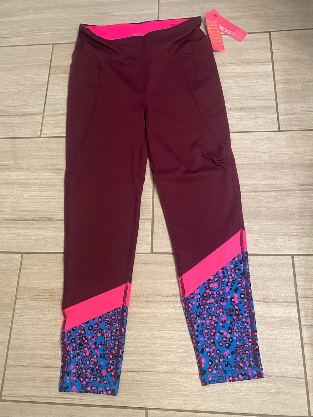 NWT Lilly Pulitzer weekender hi rise legging cherry Ganache Growl & prowl Large